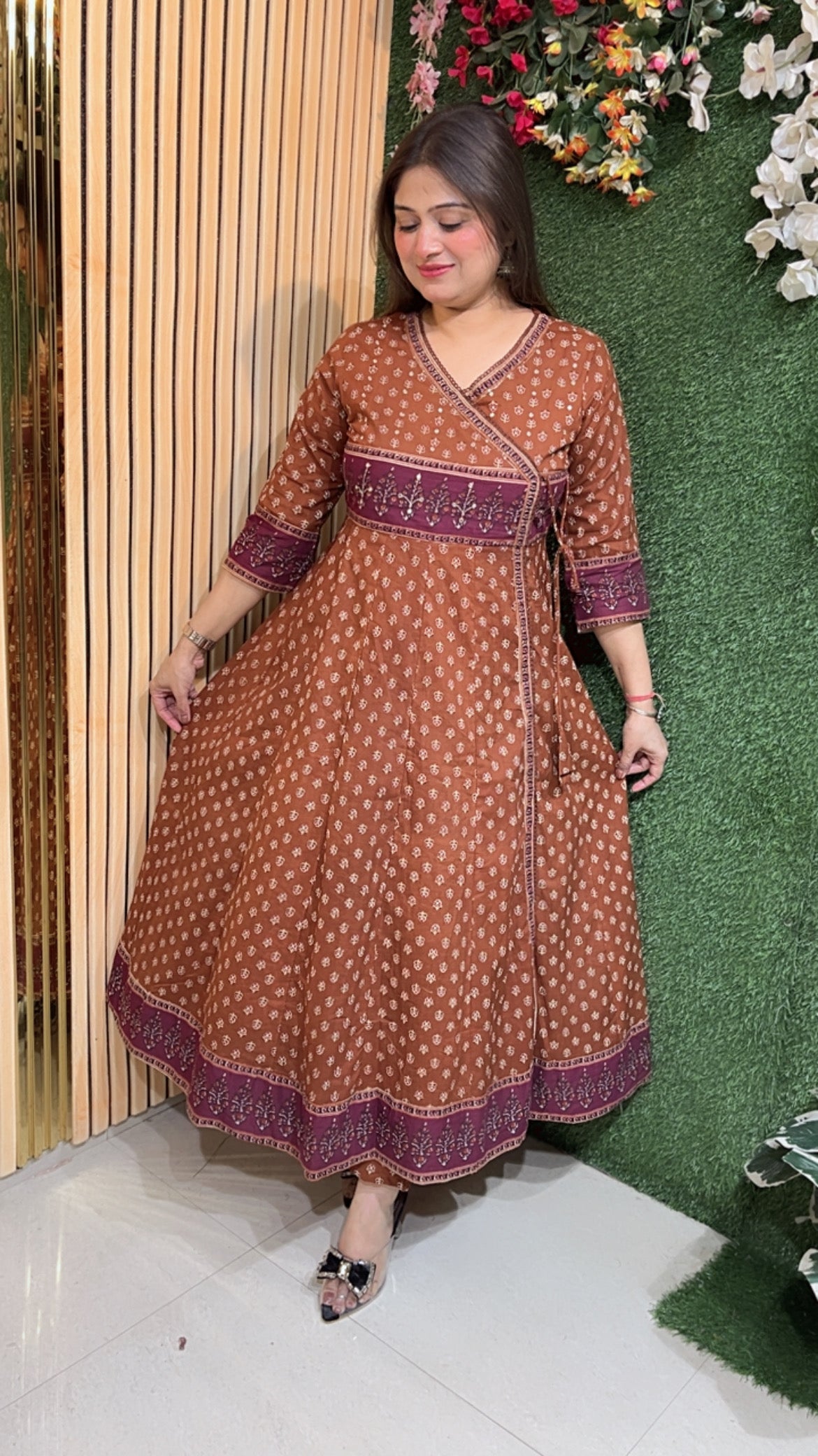 Anarkali suit anghrakha style comes in pure cotton fabric