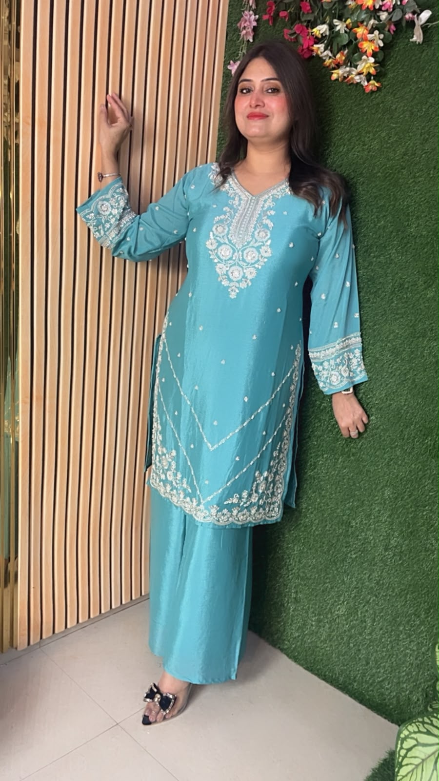 Premium Festival Wear Pure Chinon 3-Piece Kurta Set with Handwork & Santoon Lining – 3/4 Sleeves