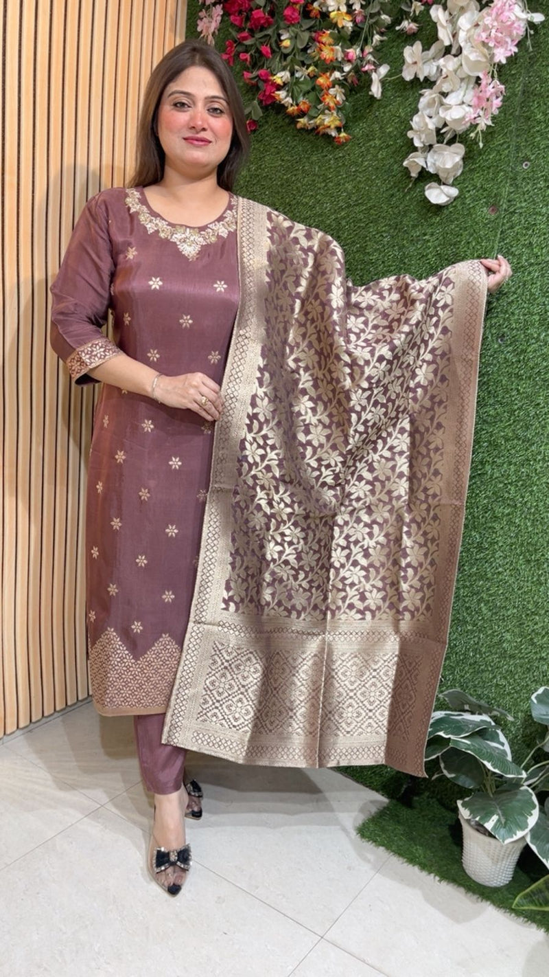 Elegant Dolla Silk Handwork Kurta Set with Banarasi Dupatta