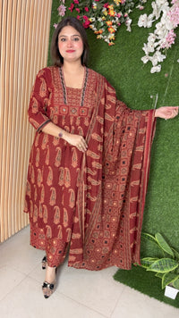 Pure cotton three piece kurta set with original mirror work
