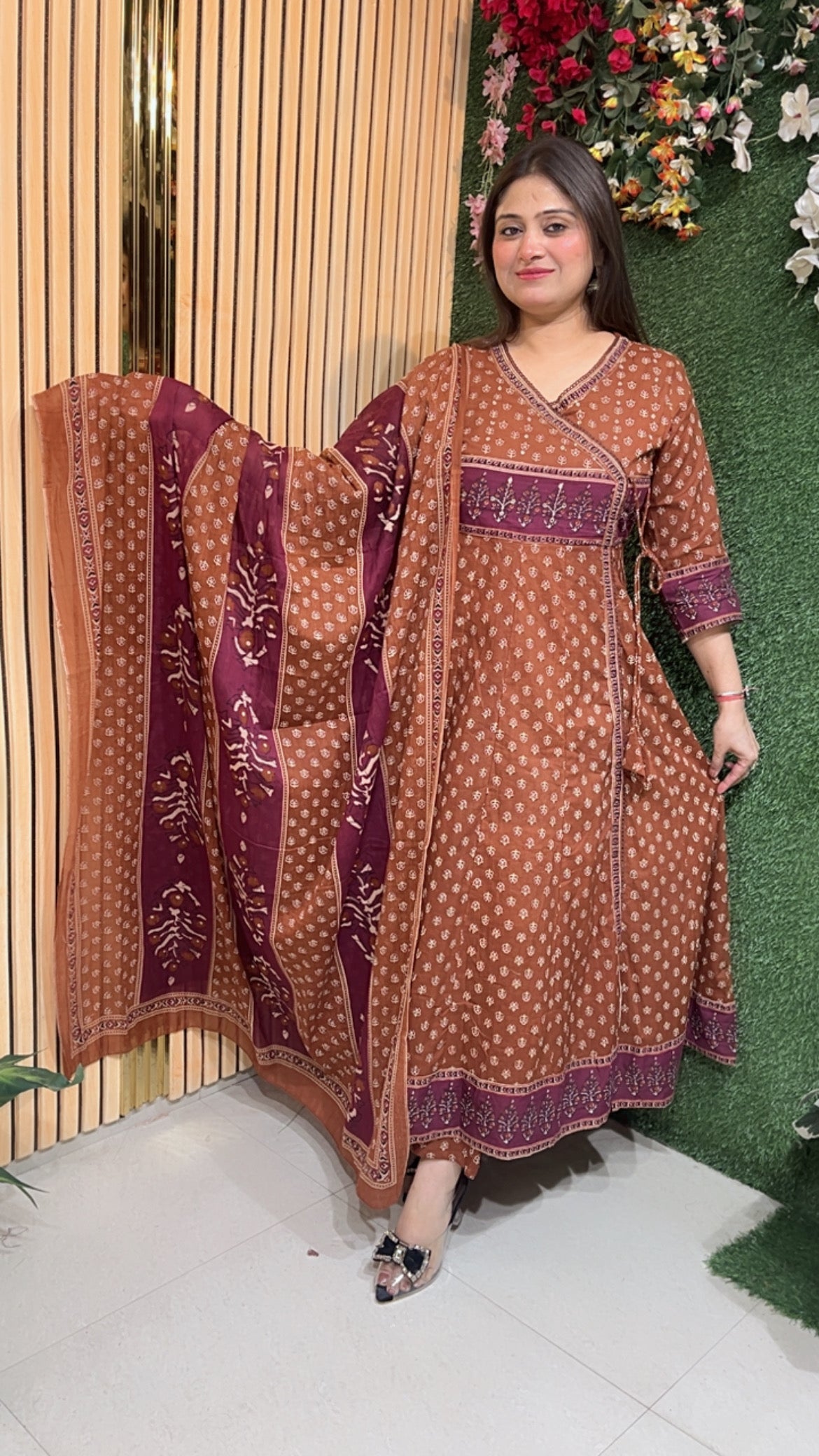 Anarkali suit anghrakha style comes in pure cotton fabric