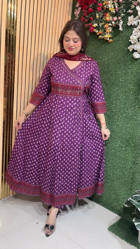 Anarkali suit anghrakha style comes in pure cotton fabric