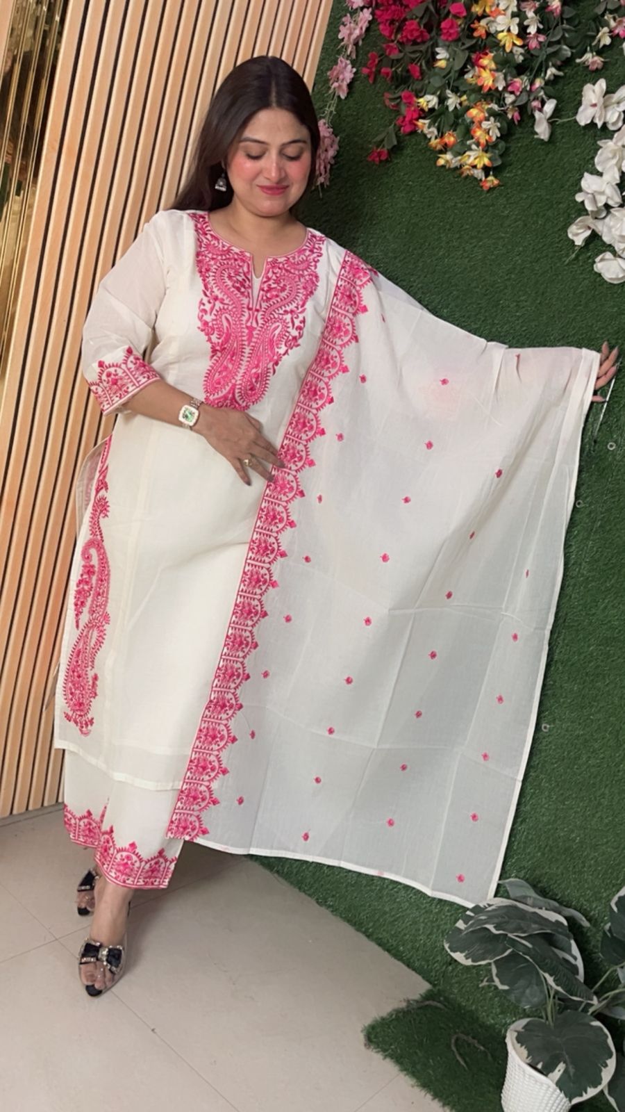 cotton three piece kurta set with embroidery wrok