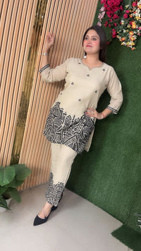 beautiful coord set comes in liene fabric with print and not work