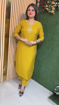 Elegant 3-Piece Pure Maslin Kurta Set with Cotton Lining – 3/4 Sleeves