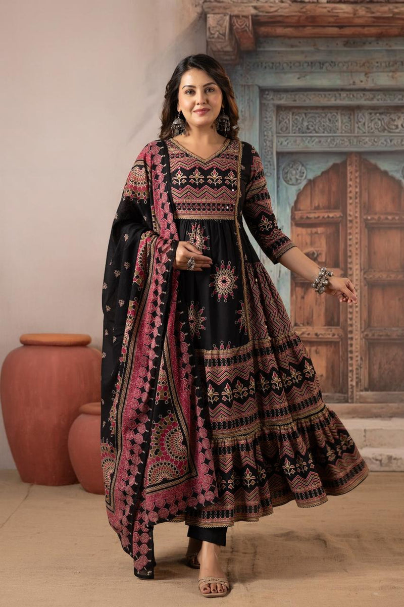 Pure Cotton Heavy Flair Anarkali Suit with 3/4 Sleeves | Black