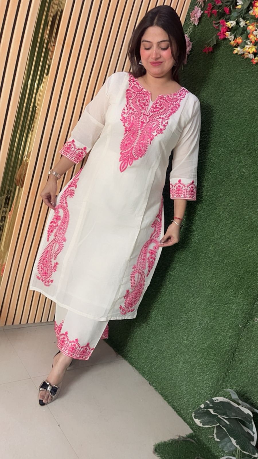 cotton three piece kurta set with embroidery wrok